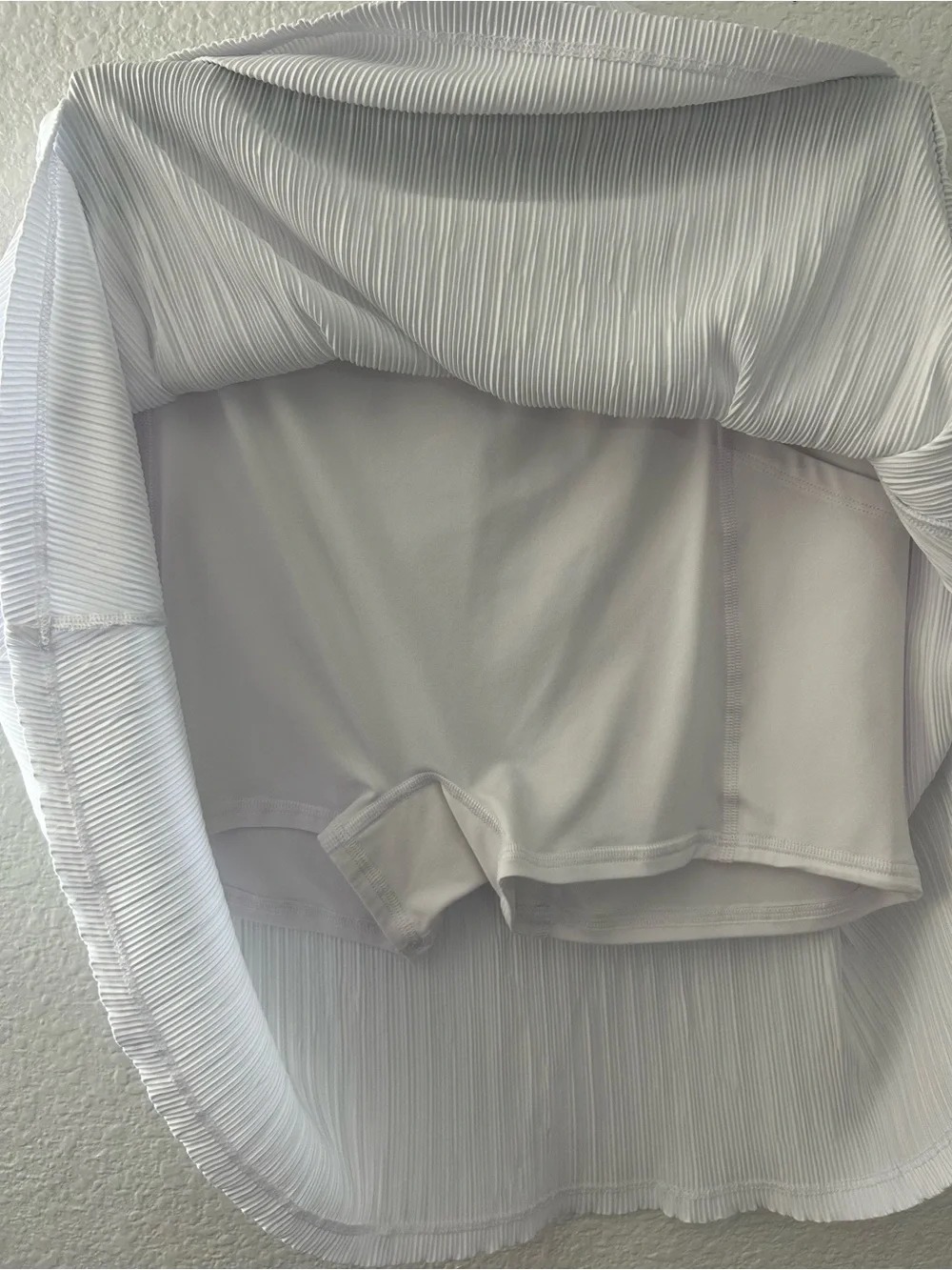ALO Yoga White Pleated Midi Skirt